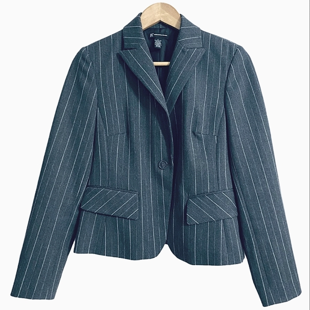 INC Gray & White Pinstripe Button Front Cropped Blazer Jacket Women Size 6